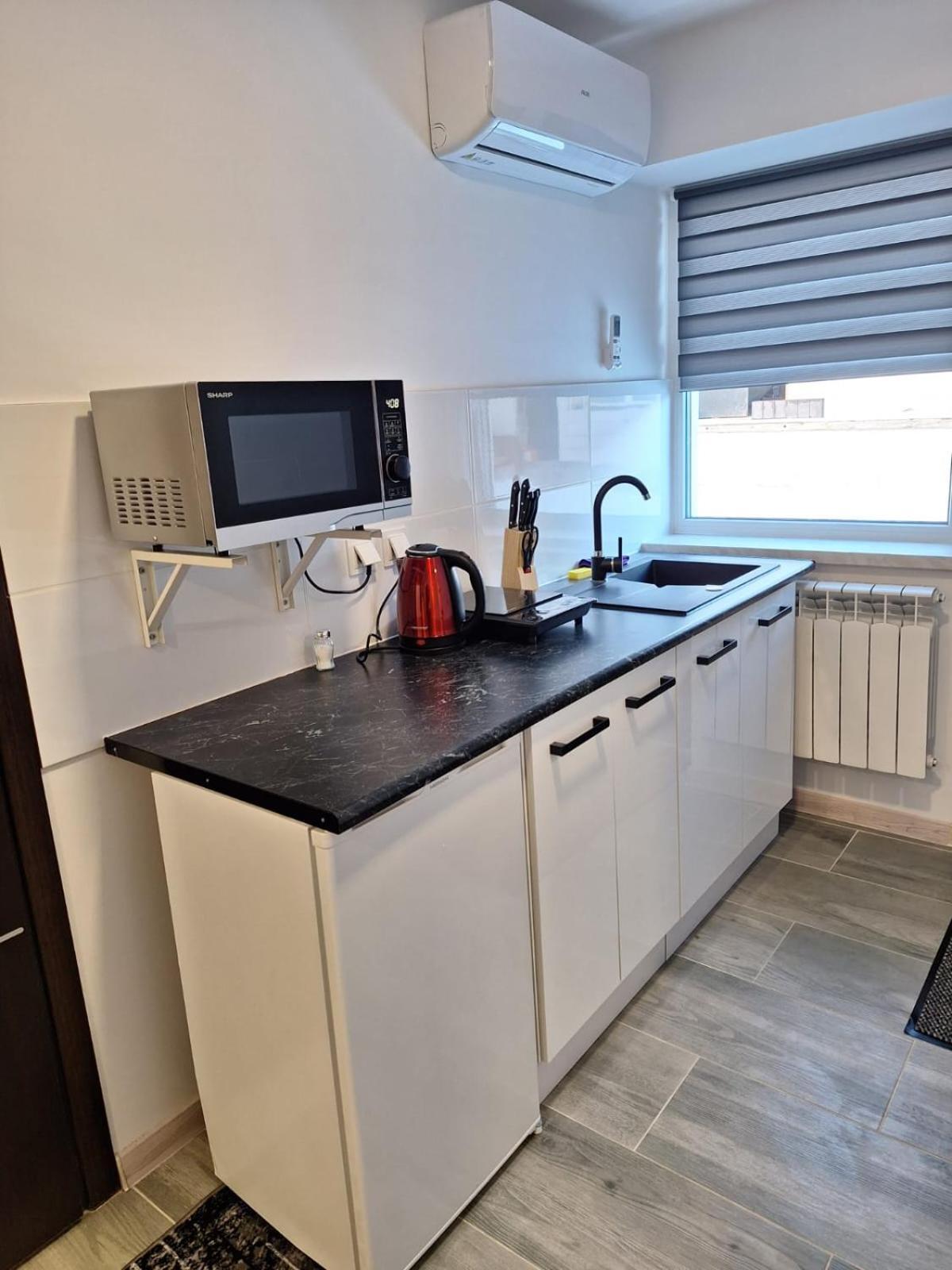 Comfort Stay, Ev, Parking Болеславец Екстериор снимка