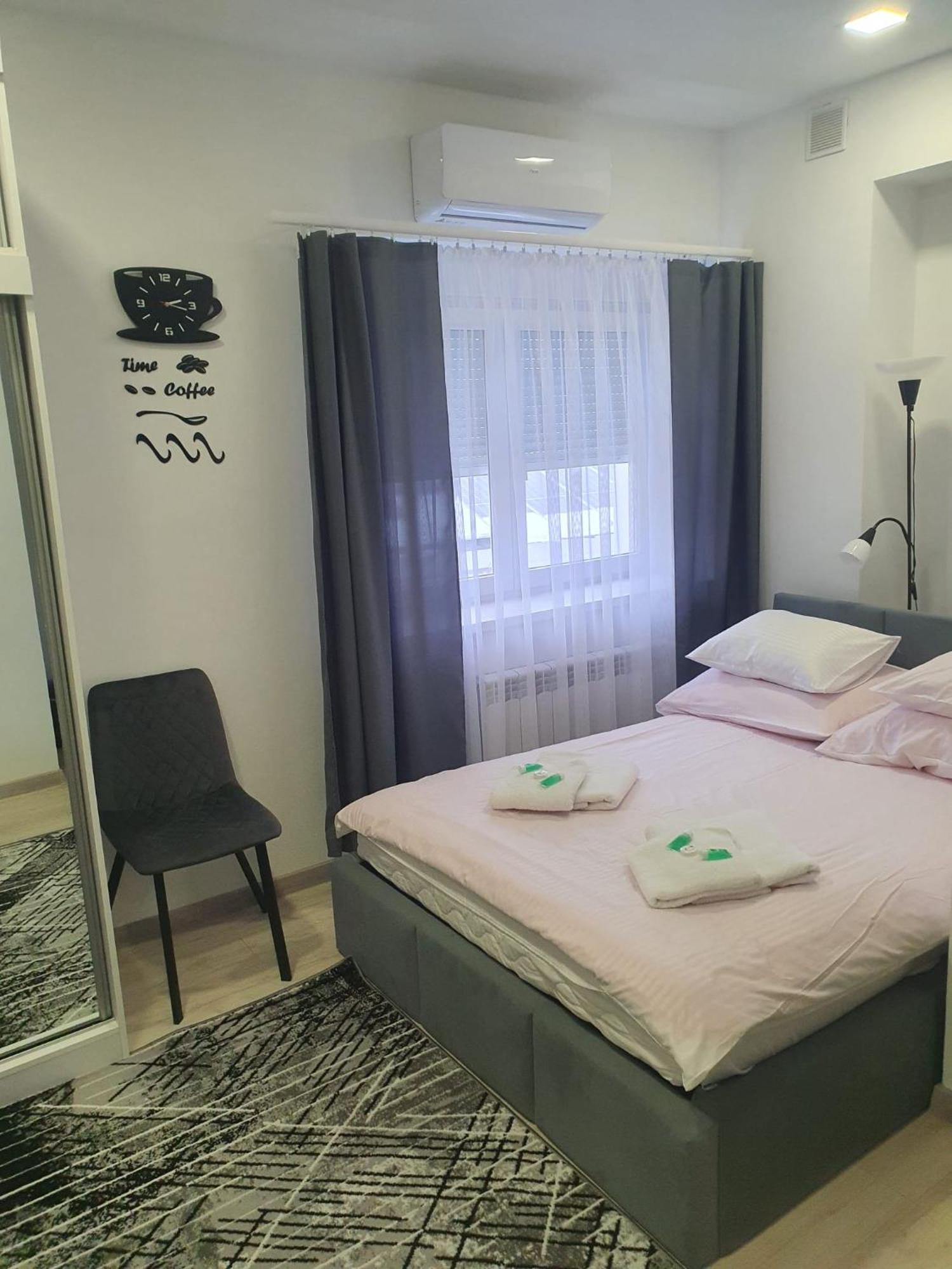 Comfort Stay, Ev, Parking Болеславец Екстериор снимка