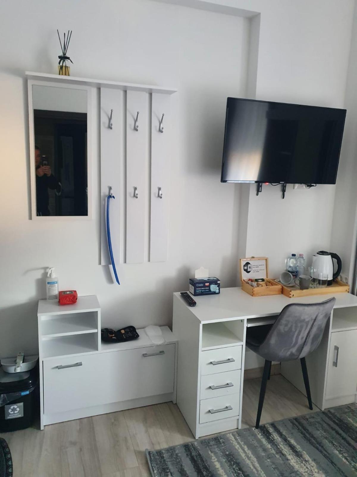Comfort Stay, Ev, Parking Болеславец Екстериор снимка