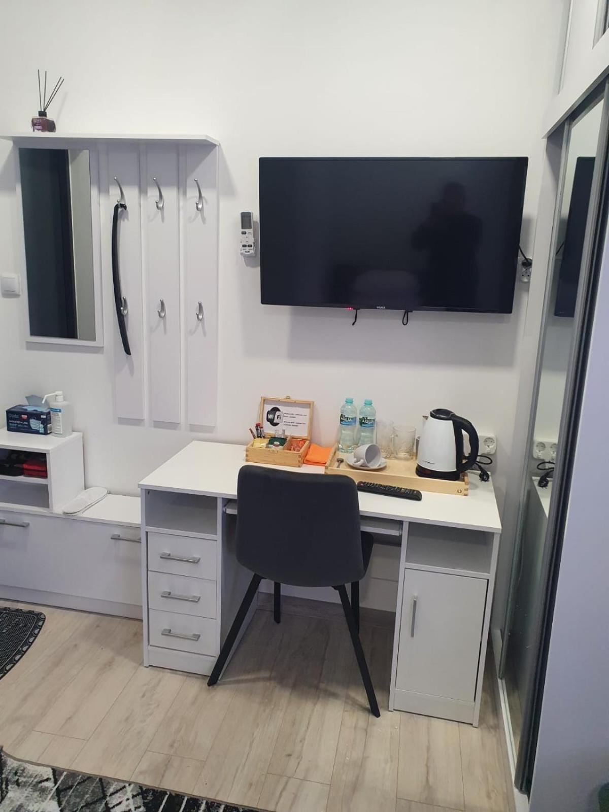 Comfort Stay, Ev, Parking Болеславец Екстериор снимка