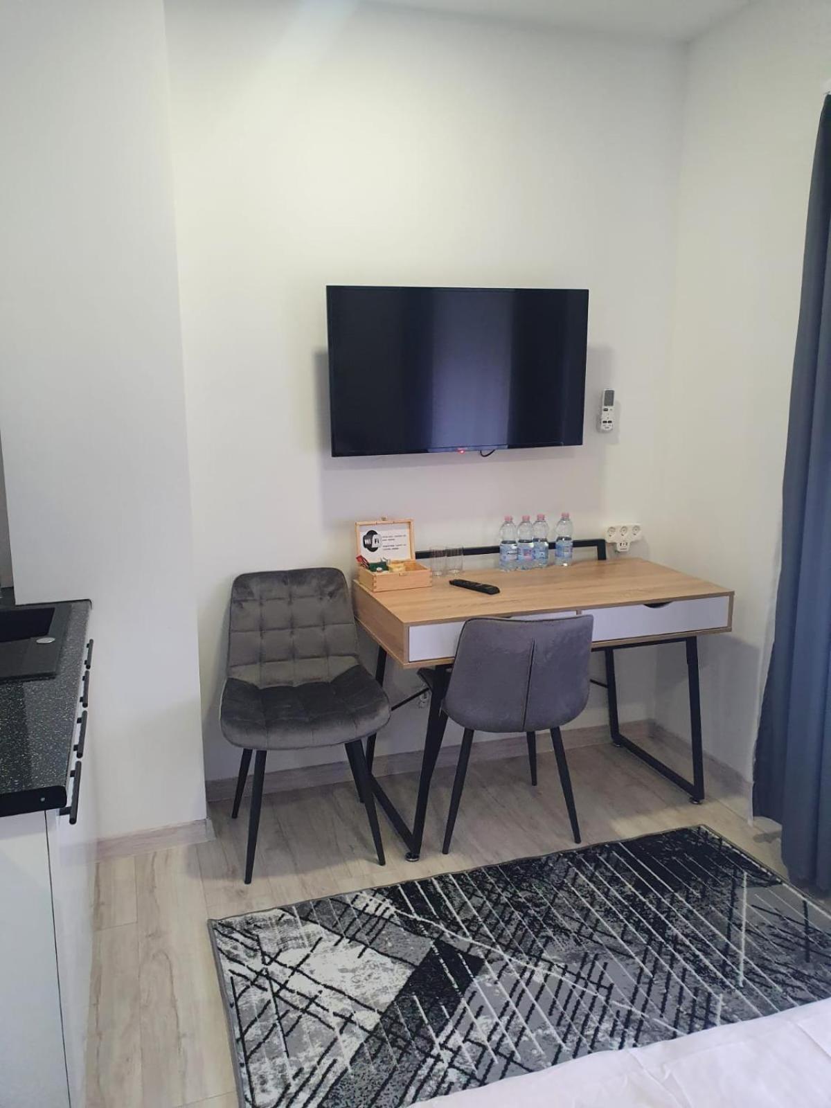 Comfort Stay, Ev, Parking Болеславец Екстериор снимка