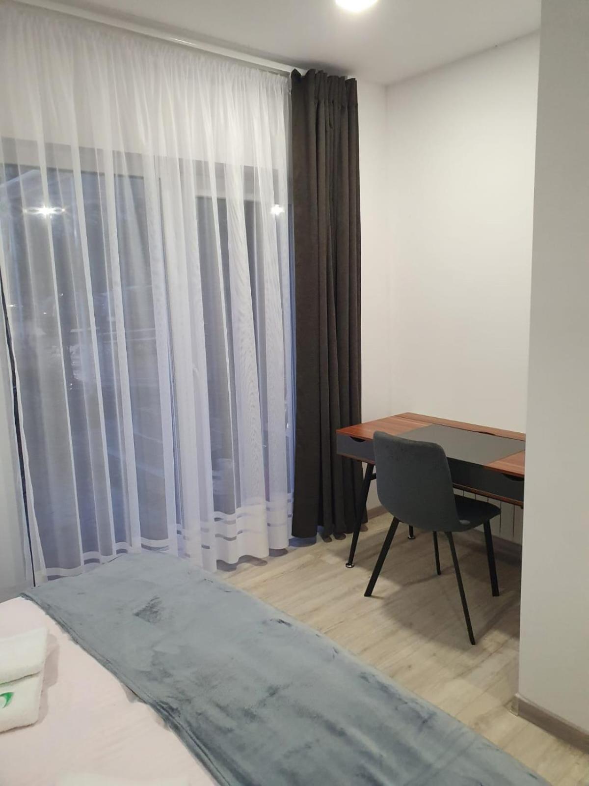 Comfort Stay, Ev, Parking Болеславец Екстериор снимка