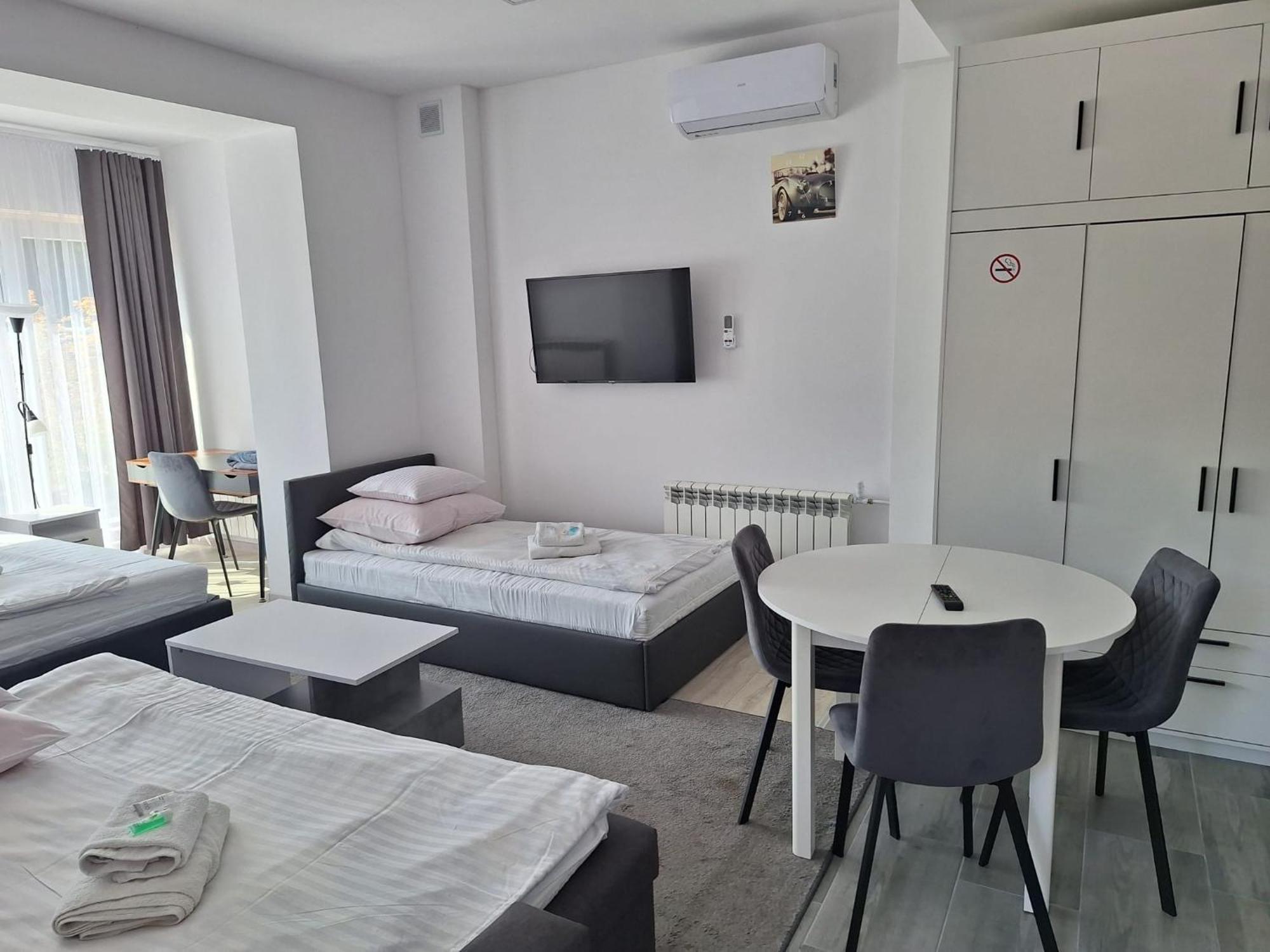 Comfort Stay, Ev, Parking Болеславец Екстериор снимка